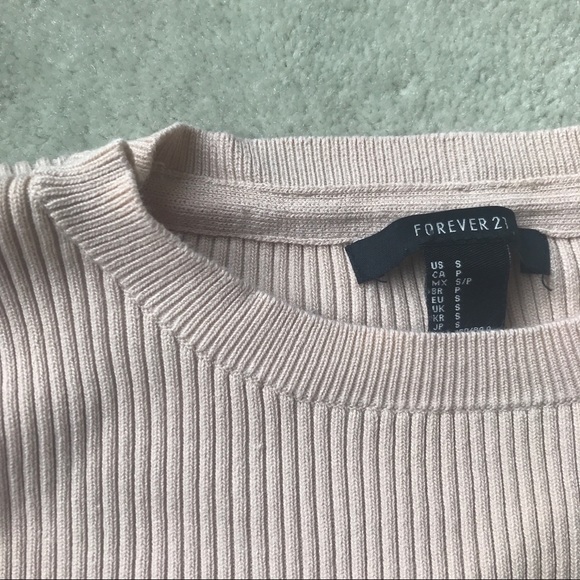 Forever 21 Cropped Sweater - Picture 3 of 4